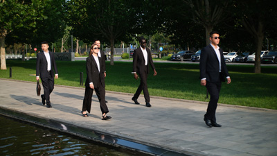 南京私人保镖服务费用详解 | 王牌盾为您提供透明专业的安保报价